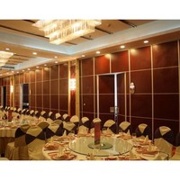 Cloisons insonorisées mobiles de type 100 pour salle de banquet d'hôtel