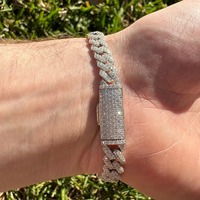 Bracelet tendance pour homme en argent sterling 925 avec moissanite ronde taille brillant 8 mm VVS1 sertie en canal, maillons cubains, idéal pour le quotidien