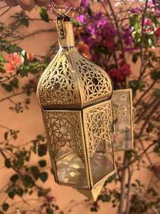 Lanterne en fer et verre recyclé fait à la main dans de nombreuses couleurs, petite lanterne marocaine, mini lanterne en verre, lanterne chauffe-plat marocaine - Product Image 4