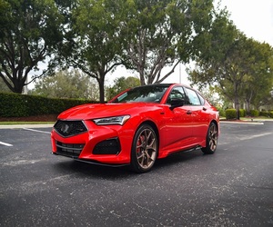 Acura TLX Type S PM Edition 2023 d'occasion, excellent état, prêt à être expédié - Product Image 1