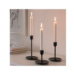 Porte-bougie en métal de qualité supérieure, conçu pour offrir une lumière douce et chaleureuse, et rehausser l'ambiance paisible de la maison pendant la nuit. - Product Image 2