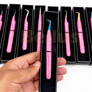 Ensemble de pinces à cils en acier inoxydable rose de qualité supérieure Emballage personnalisé inclus Outils de cils à volume droit à pointe inclinée - Product Image 5