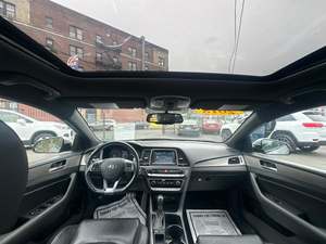 Usado 2018 Hy-u-n-dai So-n-a-ta Limited FWD - Product Image 5