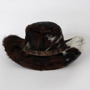 Nouveauté Prix bas Chapeaux en cuir de vache pour hommes Faible MOQ Nouveauté Couleur unie décontractée Léger et confortable Chapeaux en cuir de vache - Product Image 3