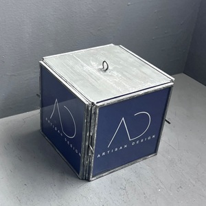 Marco de fotos de 4 lados, decorativo, de metal, hierro y vidrio con acabado gris - Product Image 1