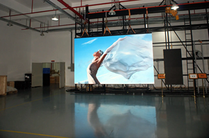 Indoor P2.604 Ausstellungs- und Bühnen-Miet-LED-Bildschirm, praktisches Gehäuse 500mm*1000mm, Großbildschirm für Events – Schnelle Rückzahlung - Product Image 5