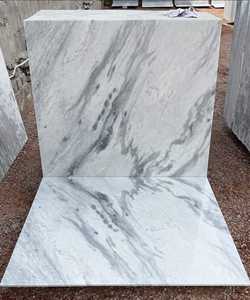 แผ่นหินอ่อนสีขาวคุณภาพพรีเมี่ยมของอินเดียปูพื้นหรูหราพันธุ์ธรรมชาติแบบสุ่มสำหรับวิลล่าห้องครัวห้องนอนห้องน้ำบันได - Product Image 1