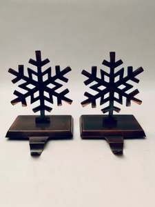 Modern Silver <b>Stocking</b> Holder <b>Hanger</b> with Mirror Finished Ideal for Elegant Holiday Festive Gifts and Stylish Decor Display - Product Image 5