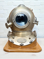 Casque de plongée vintage en laiton finition brune, objet décoratif |   Casque de plongée antique pour les profondeurs marines