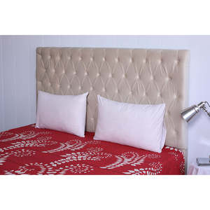 ชุดเครื่องนอนคิงไซส์ลายบาติกเบอร์กันดี ผ้าทอแบบดั้งเดิมของอินโดนีเซียที่หรูหรา พร้อมสัมผัสแห่งความทันสมัย - Product Image 2