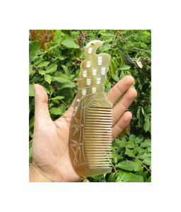 Fournisseur Peigne en corne de buffle naturel Vietnam-Grossiste Marque 99 GD de style de peigne en corne artisanale avec de bonnes affaires en gros à vendre - Product Image 1