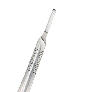 Manche de scalpel No 4 avec poignée antidérapante pour procédures médicales et vétérinaires - Product Image 5