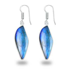 Pendientes de labradorita de formas surtidas en joyería al por mayor hecha con latón y recubierta con chapado en plata para un acabado refinado - Product Image 3