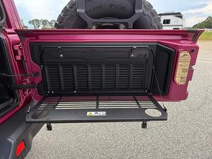 Wrangler Unlimited Rubicon 392 Edición Final 2024, 4x4, Motor Hemi V8 de 470 hp, Tracción Total Permanente, Color Tuscadero Pearl Coat - Product Image 6