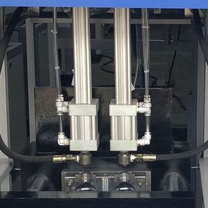 热吹<span class=keywords><strong>3</strong></span>升2腔塑料机低价Airtac品牌半自动轴承可编程控制器泵发动机电机核心部件 - Product Image 3