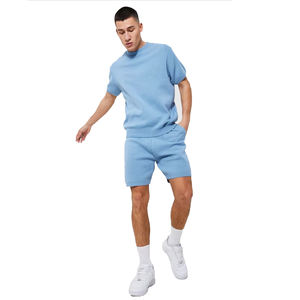 Conjunto de camiseta de manga corta informal de verano para hombre 2025 y pantalones cortos de punto, conjunto doble transpirable con diseño de dos piezas a juego - Product Image 1