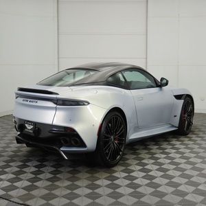 Aston Martin DBS Base V12 2023, best-seller, boîte automatique, transmission intégrale, garantie, vente rapide - Product Image 3