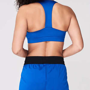 Soutien-gorge de sport léger, doux, respirant et offrant un maintien élevé avec logo frontal pour le yoga, la remise en forme et l'entraînement - Product Image 4