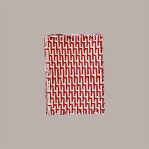 Cesta de regalo de Navidad rectangular mediana blanca y roja con núcleo de metal y revestimiento de papel 360x260x75mm - Product Image 4