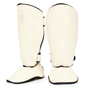 Espinilleras de Cuero de Alto Rendimiento con Espuma Absorbente de Impactos, Diseño Transpirable, Construcción Ligera, Protección - Product Image 1