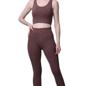 Conjunto de yoga para mujer al por mayor superventas Conjuntos de yoga sostenibles y de último diseño para mujer Conjunto de yoga ligero para gimnasio y entrenamiento - Product Image 6