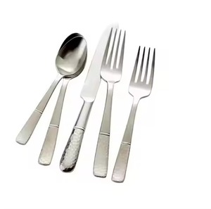 Juego de Cubiertos de Acero Inoxidable Estilo Occidental, Tenedor, Cuchara, Cuchillo para Restaurante, Hogar y Comedor - Product Image 1