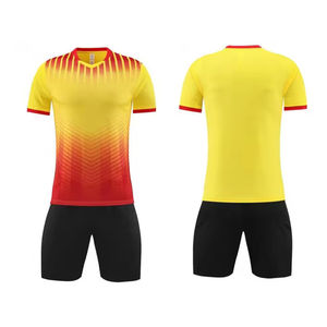 Maillot de football à séchage rapide à impression numérique pour hommes, uniforme de football personnalisé par sublimation, vêtements de sport d'équipe, kits en gros - Product Image 4