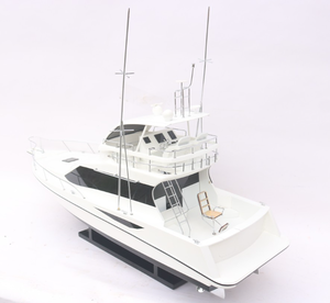 TOYOTAA PONAM 35 Bateaux miniatures artisanaux modernes Conception de yacht moderne en bois avec technique peinte - Product Image 3