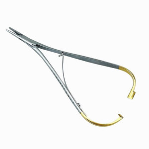 Porta Agujas Mathew de 140 mm |   Pinzas Quirúrgicas para Sujetar Agujas |   Instrumento de Sutura de Acero Inoxidable - Product Image 3