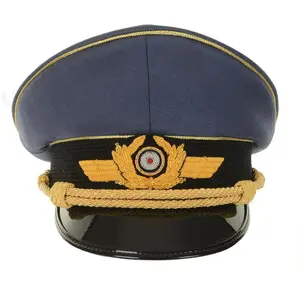 德国第二次世界大战军官德国空军将军戴着绣花徽章的帽子