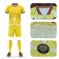 Ensemble Maillot et Short de Football OEM Qualité Professionnelle Léger Respirant Tissu Anti-Transpiration Impression Numérique