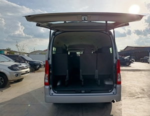 Nuevo, Usado para Hi-Ace GL Techo Alto 2.5L Diésel MT 15 Plazas Origen EE. UU. Velocidad Máxima 111-130 km/h 100% Perfecto Sin Accidentes - Product Image 2