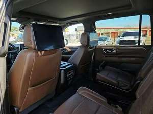 SUV de Lujo Ejecutivo High Country 2023 2024 Usado, 3 Filas de Asientos, Iluminación LED y Excelente Estado, Suministrado desde Japón - Product Image 2
