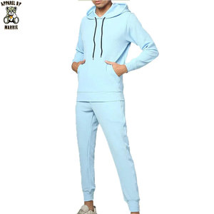 Survêtements pour hommes avec personnalisation de marque disponible, tissu premium et options de logo personnalisé, en vente - Product Image 1