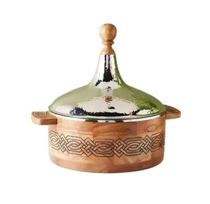Casserole élégante en métal martelé argenté avec couvercle isolé et base en bois conçue pour les mariages d'hôtel - Product Image 5