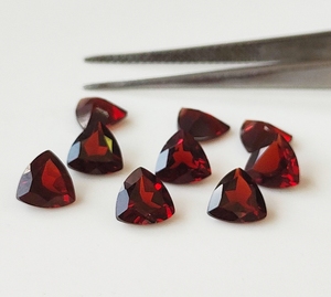 พลอยโกเมนสีแดงธรรมชาติ3มม.-10มม. ล้านล้านตัดเหลี่ยมเพชรพลอยหลวมทำด้วยมือคุณภาพสูงสำหรับการทำเครื่องประดับ - Product Image 2