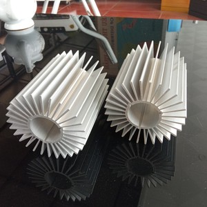 แผงระบายความร้อนอลูมิเนียมปรับแต่งได้ตามต้องการผลิตจากเวียดนามและจีน - Product Image 2