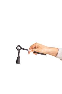 Étouffoir à bougie en fer durable pour un entretien professionnel des bougies, offrant une construction solide et une manipulation facile - Product Image 3