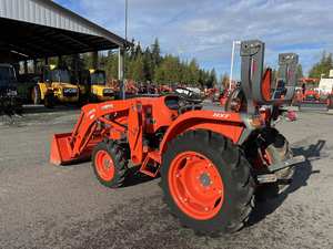 Tractor Kubota L3301HST 2019: Potencia Utilitaria Compacta de 33 HP con Precisión Hidrostática y Rendimiento Confiable - Product Image 6