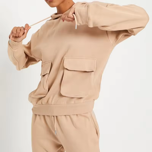 Vêtements à la mode Sweat à capuche et pantalon de survêtement avec poche cargo Ensemble de jogging 2 pièces Survêtements de rue pour femmes - Product Image 2