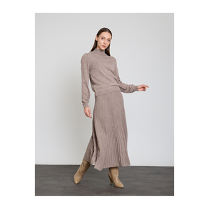 Falda Midi Plisada Suave y Cómoda - Product Image 6