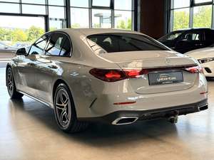 Mercedes-Benz Clase E E 300 2025 Automático Gasolina Turbo Faros LED Ruedas R19 Asientos de Cuero Euro VI 5 Plazas - Product Image 3