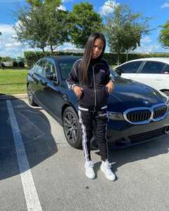 Vente en gros 2025 ensemble deux pièces vêtements pour femmes survêtements personnalisés pour femmes Pakistan vente en gros le moins cher ensemble de survêtements avec service OEM - Product Image 3