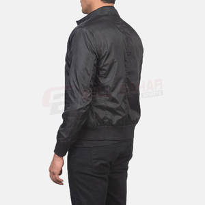 Blouson bombardier pour hommes de style urbain avec écusson logo et fermetures à boutons pression Blouson coupe-vent pour hommes - Product Image 3