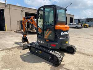 เครื่องขุด DX35-5ขนาดเล็ก Doosan มือสองรุ่น2023 12ตันปั๊มกระปุกเกียร์ประสิทธิภาพสูง - Product Image 5