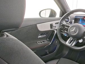 Sedán A 35 AMG 2025 USADO RECIENTEMENTE, Transmisión Automática, Motor en Perfecto Estado, EN VENTA - Product Image 5