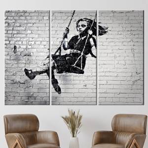Lienzo Impreso: Niña en Columpio de Banksy, Decoración de Arte Callejero, 3P: Enmarcado tipo Galería - Product Image 1