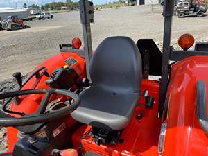 M7060รถแทรกเตอร์70HP Kubota พร้อมตัวโหลดด้านหน้า - Product Image 3