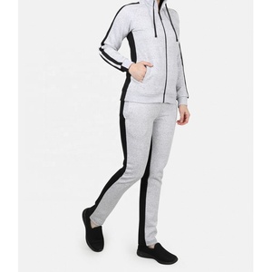 Survêtements pour femmes d'usine, logo personnalisé, survêtement uni, ensemble sweat-shirt, ensemble short 2 pièces, vêtements bon marché pour femmes, fermeture éclair intégrale - Product Image 2