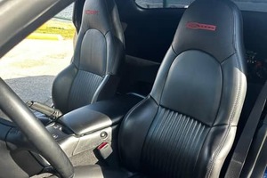 Chevrolet Corvette Z06 2002 d'occasion, surpuissée, optimisée pour la piste, axée sur la vitesse, précision améliorée, dominante sur la route, à vendre - Product Image 5